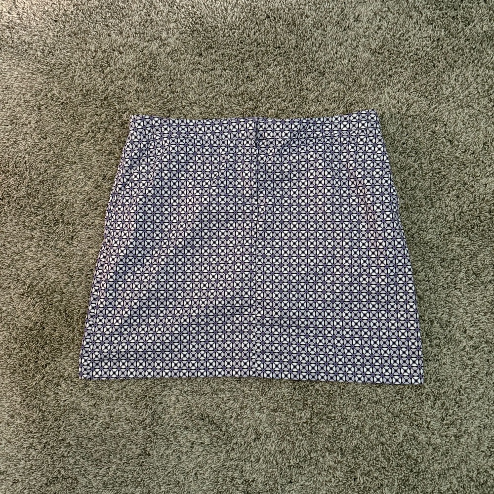 Izod Purple and White Patterned Mini Skort